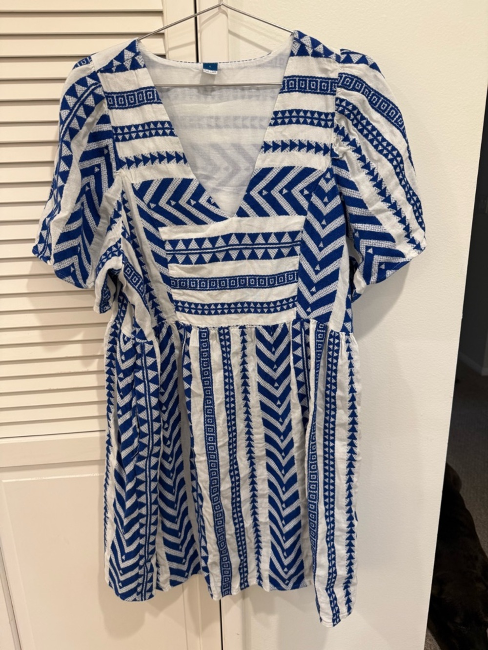 Old Navy Blue and White V-Neck Mini Dress with Geometric Print